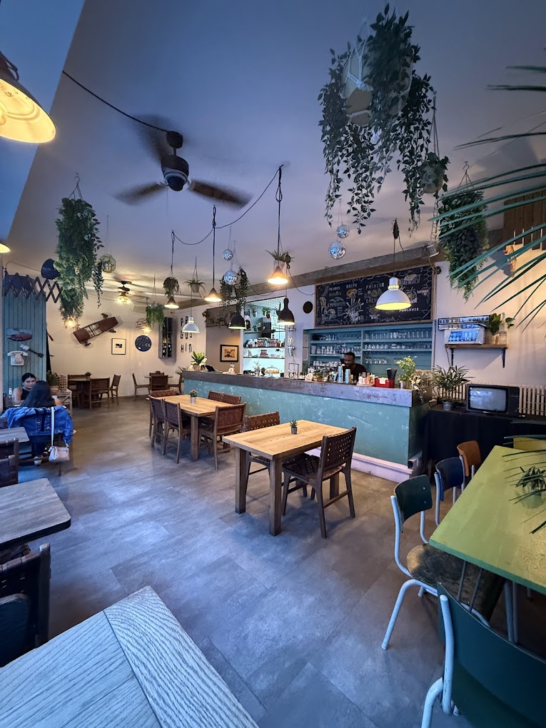Interior do Prygoshin Bar — salão principal